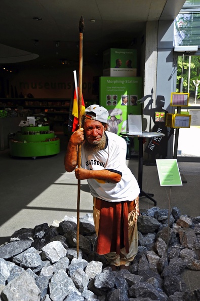 049_Neanderthal_museum_near_Duesseldorf.jpg