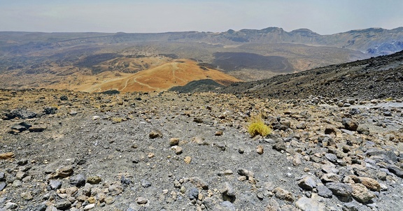 075 - hiking trail 7 - rambleta to montana blanca